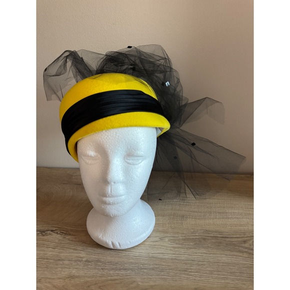 Dorkin‎ Yellow Pillbox Hat Black Ribbon Tulle Lecie Fascinator Derby Wedding - Picture 1 of 8